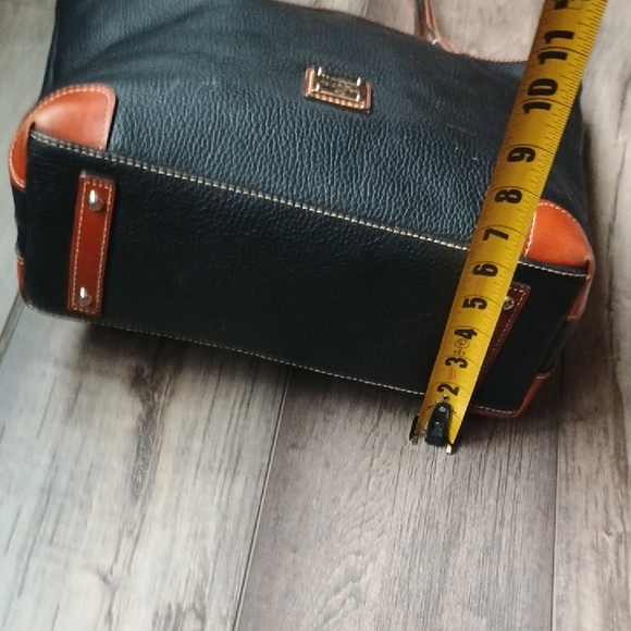 Dooney & Bourke Black and Brown Leather Shoulder Bag - Picture 11 of 16